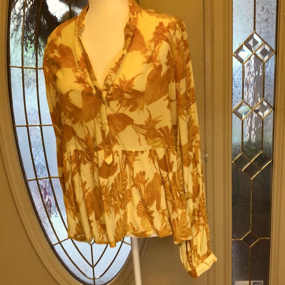 Banana Republic M Blouse